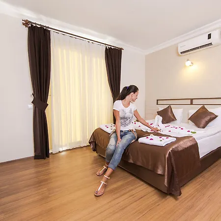 Hotell Sarp Kadriye 3*